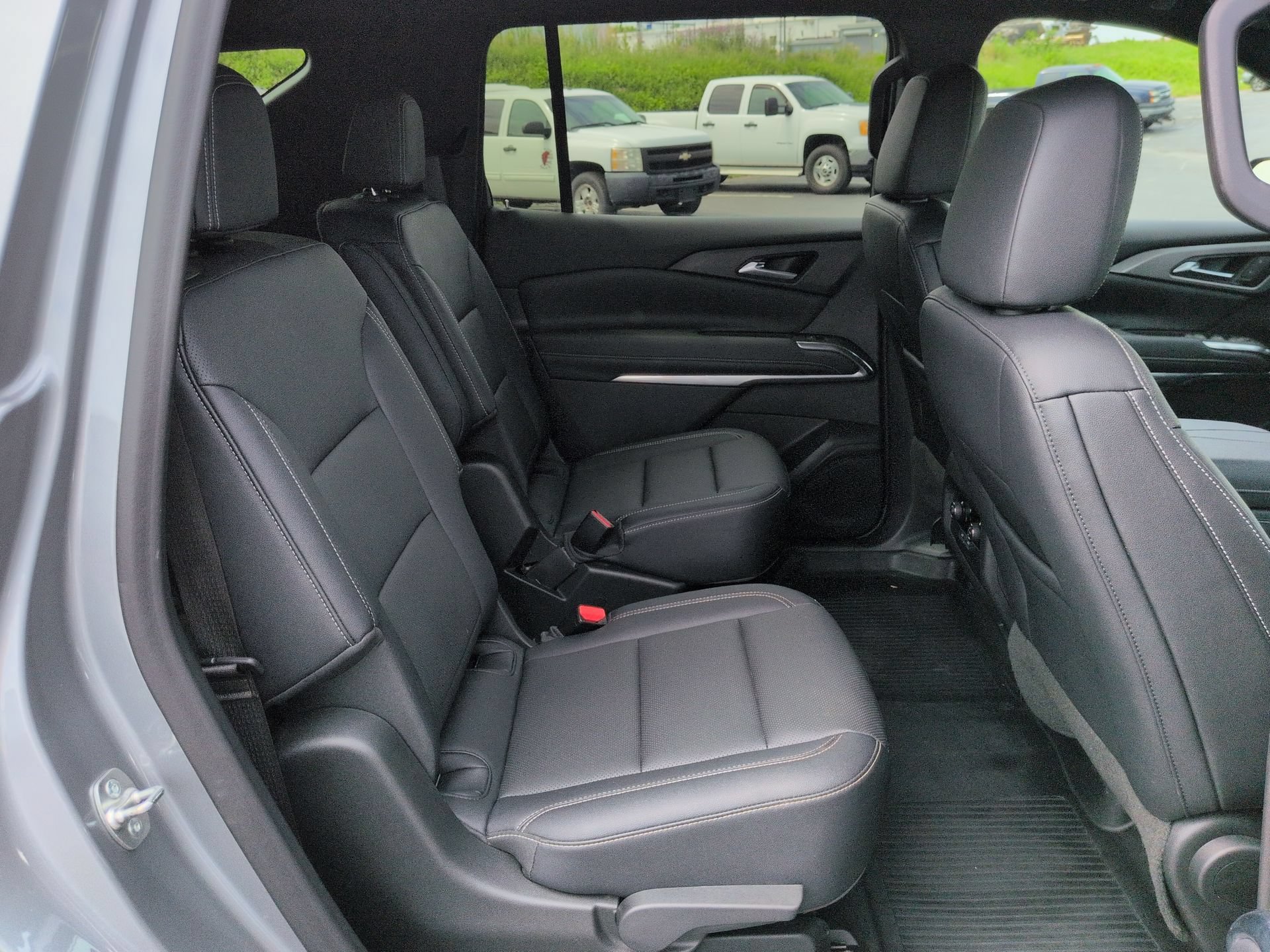 Certified 2024 Chevrolet Traverse LT w/ Trailering Package AWD/4WD image 27
