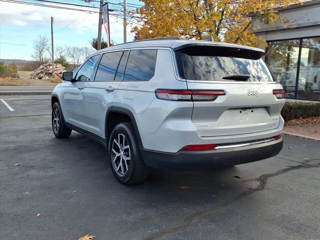 Certified 2024 Jeep Grand Cherokee L Limited w/ Luxury Tech Group II image 5