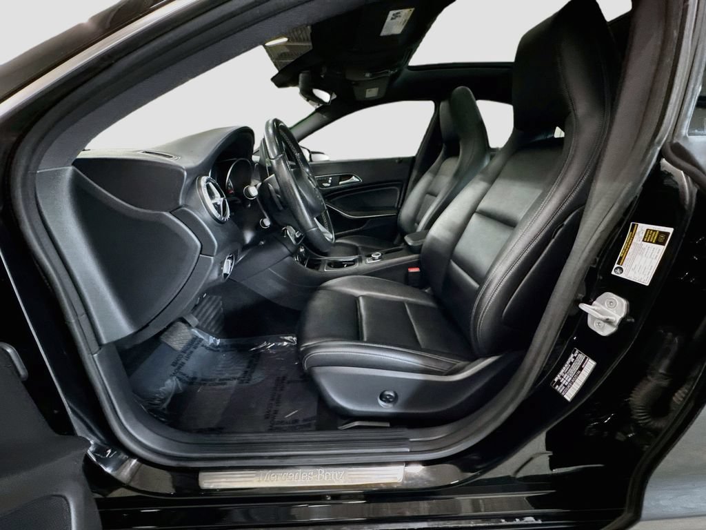 Used 2018 Mercedes-Benz CLA 250 image 24