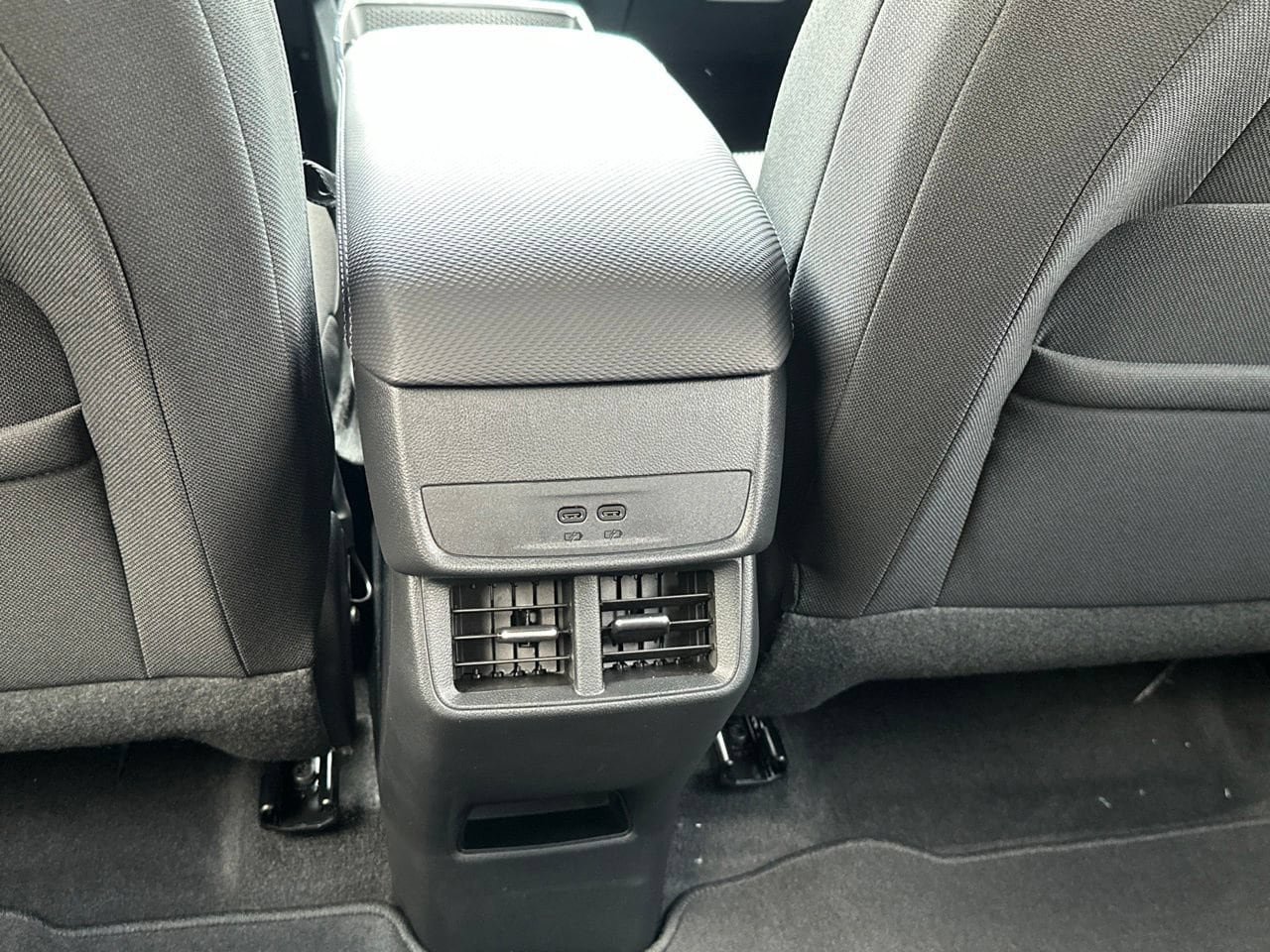 New 2027 Chevrolet Equinox LT FWD image 14