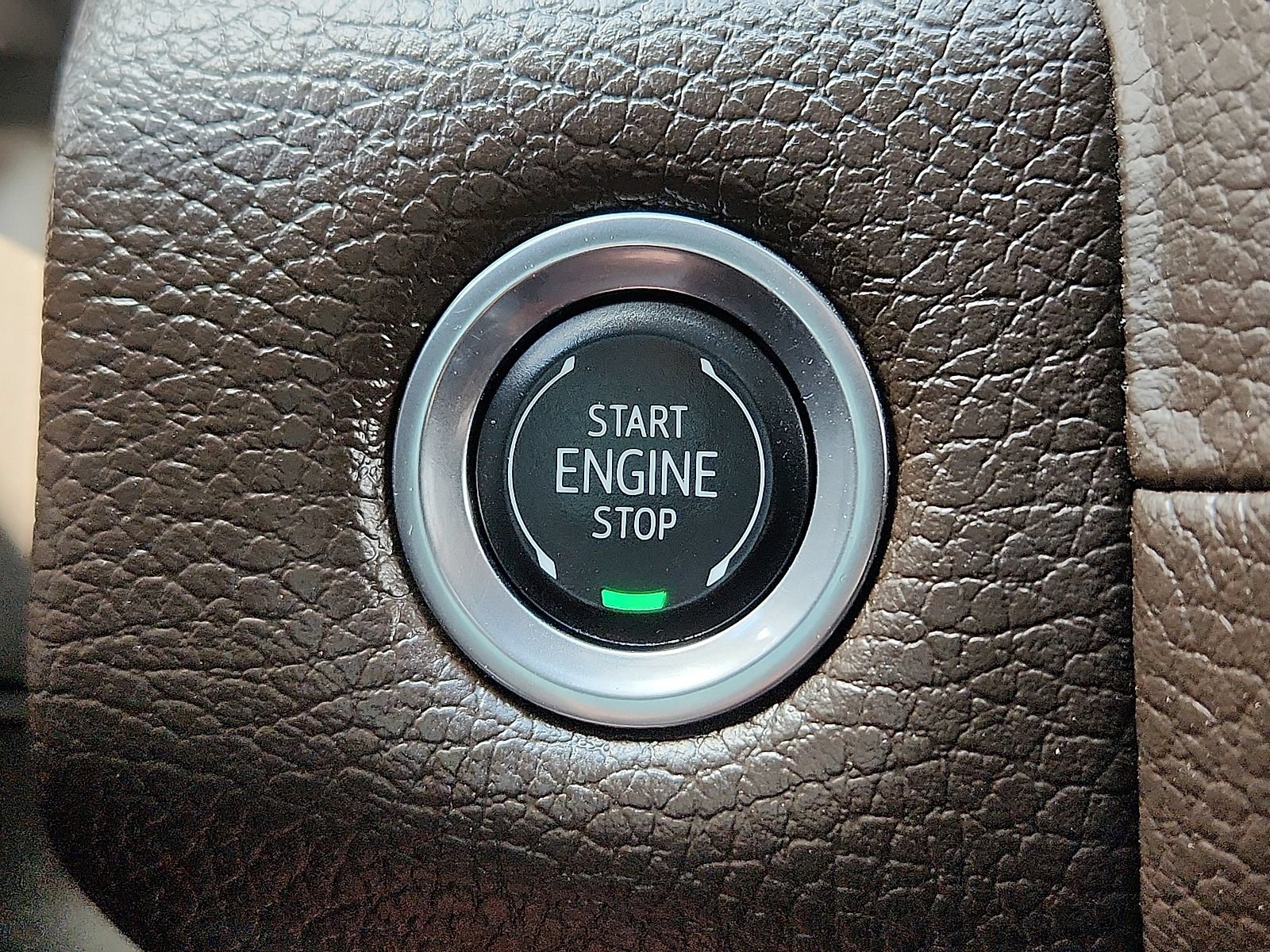 Used 2024 GMC Yukon Denali w/ Denali Reserve Package AWD/4WD image 19