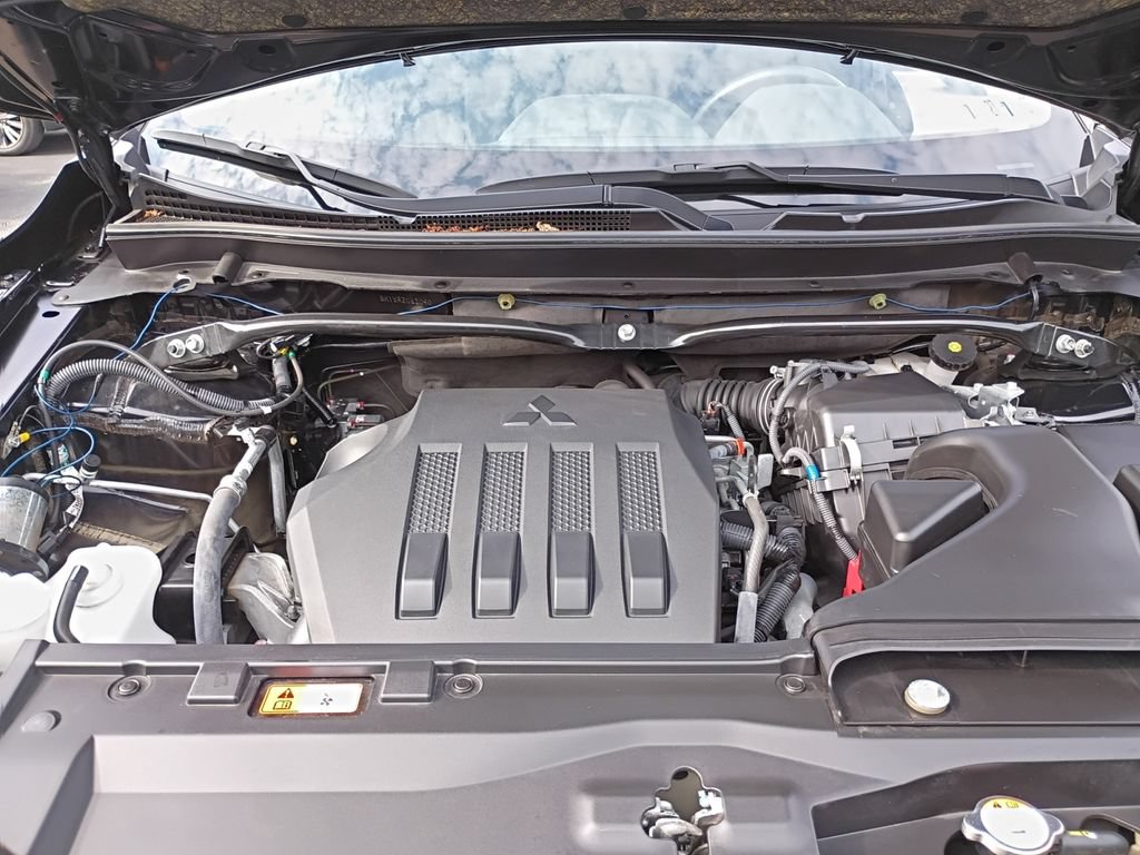 New 2026 Mitsubishi Outlander AWD image 27