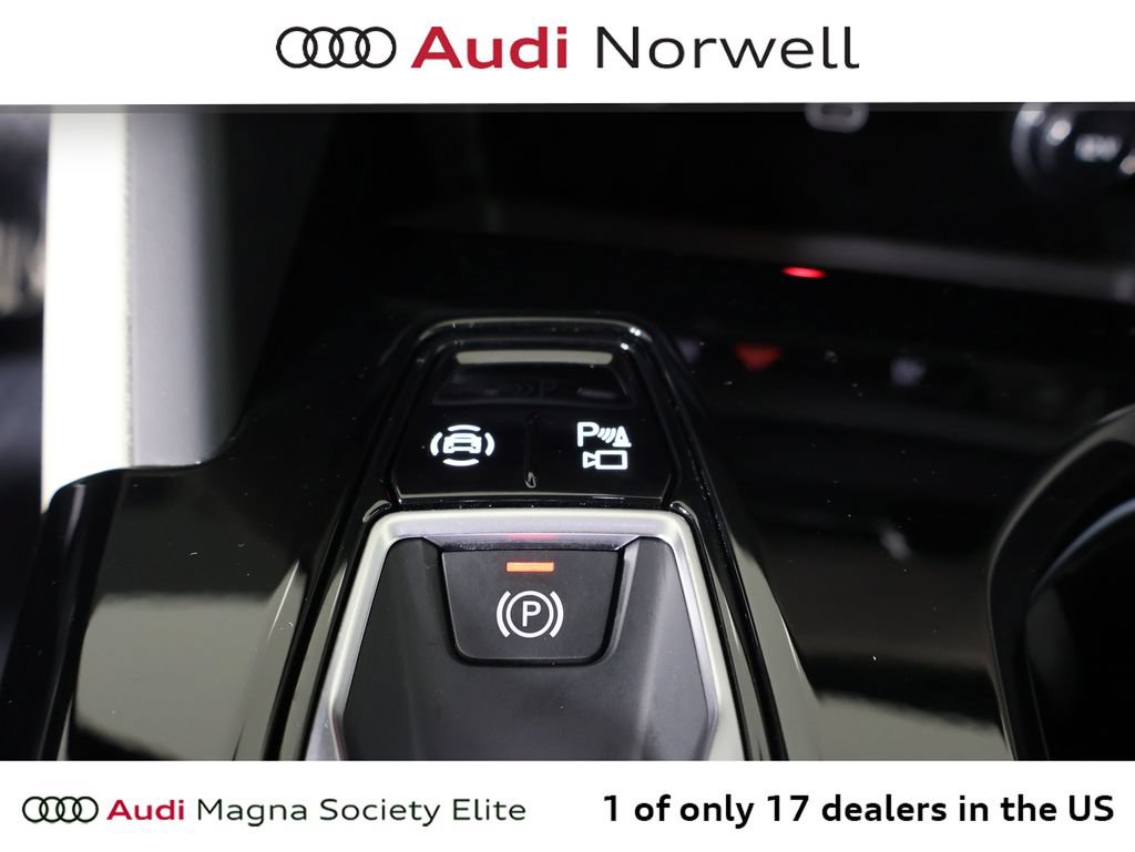 Used 2025 Audi Q5 Premium w/ Premium Plus AWD/4WD image 5