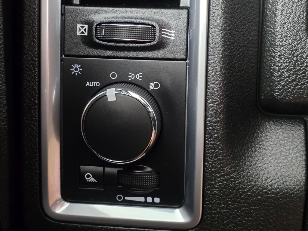 Used 2021 RAM 1500 Warlock AWD/4WD image 33