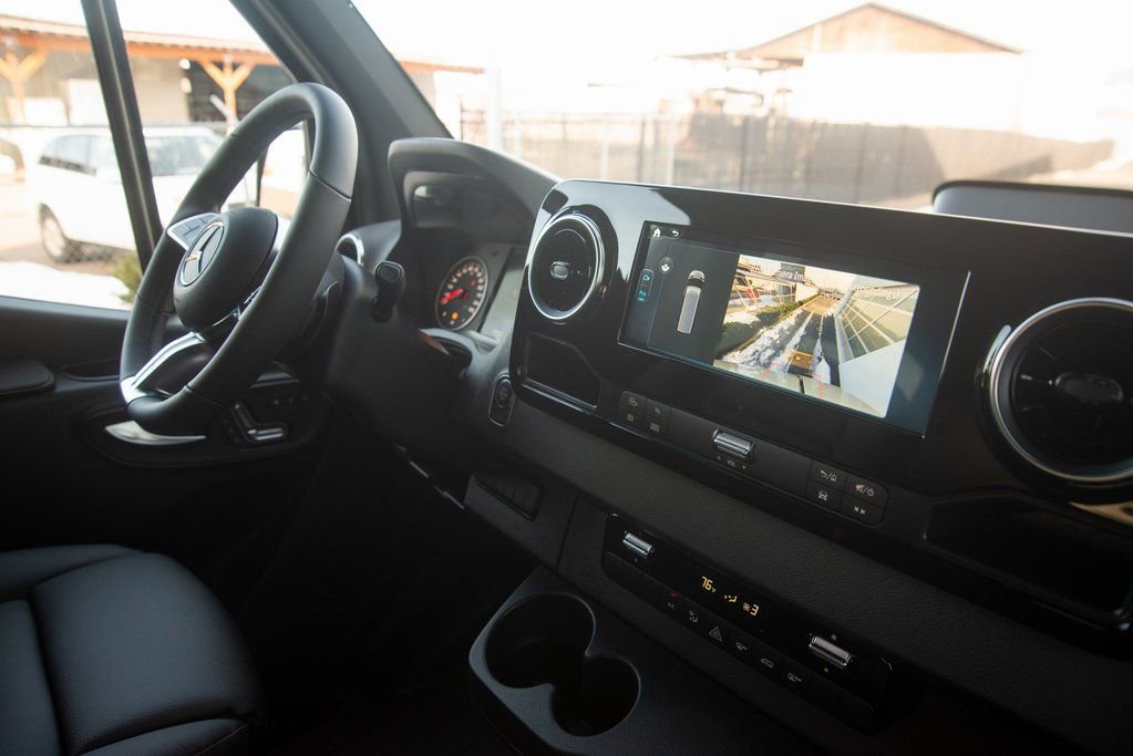 New 2025 Mercedes-Benz Sprinter 2500 image 29