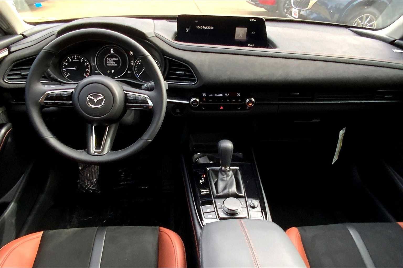 Certified 2025 MAZDA CX-30 Carbon AWD/4WD image 5