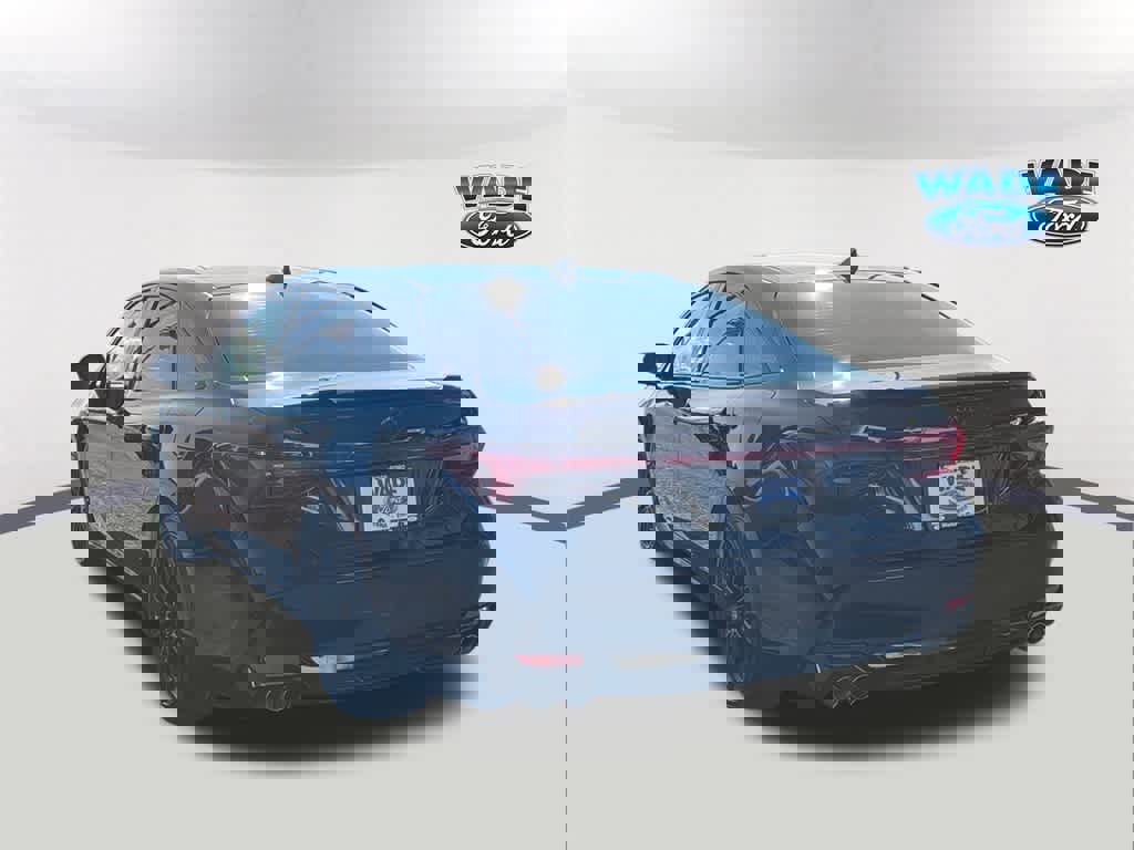 Used 2021 Toyota Avalon XSE image 7