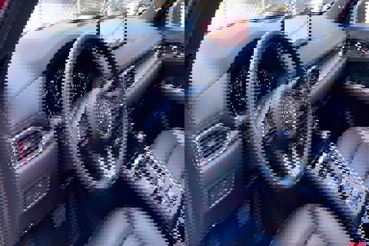 Used 2025 MAZDA CX-5 Signature image 18