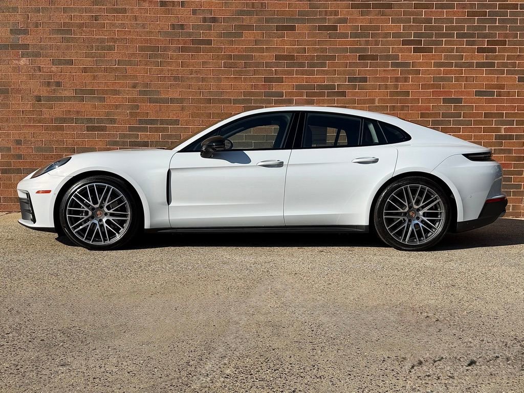 New 2026 Porsche Panamera 4 image 2