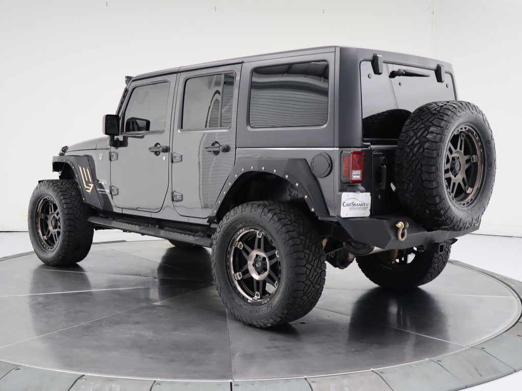 Used 2018 Jeep Wrangler Unlimited Sahara image 3