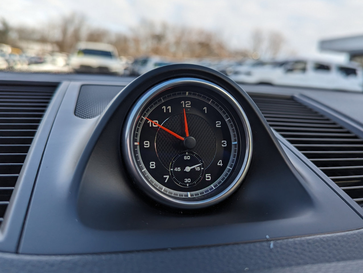 Used 2020 Porsche Macan AWD image 22