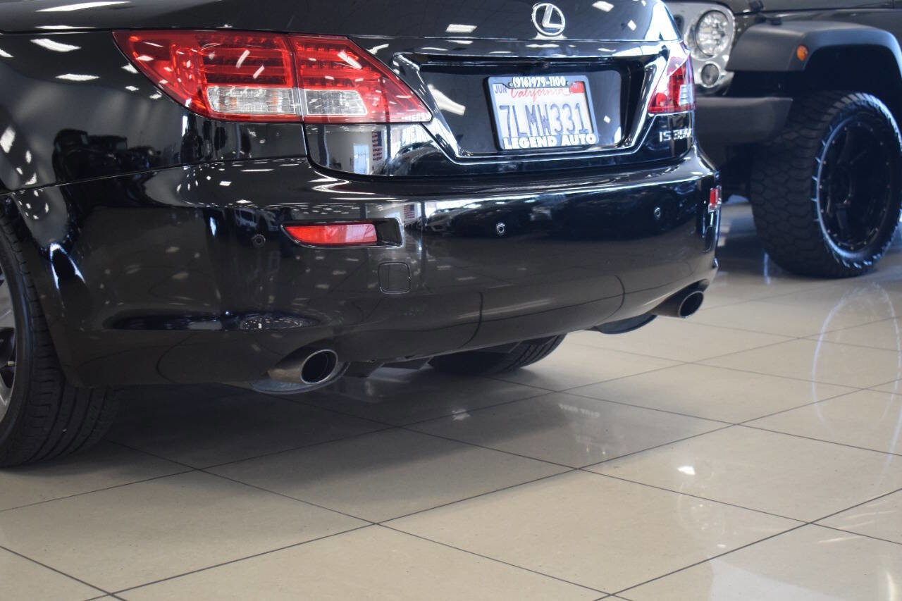 Used 2013 Lexus IS 350C Base 2dr Convertible w/ Luxury Pkg image 33