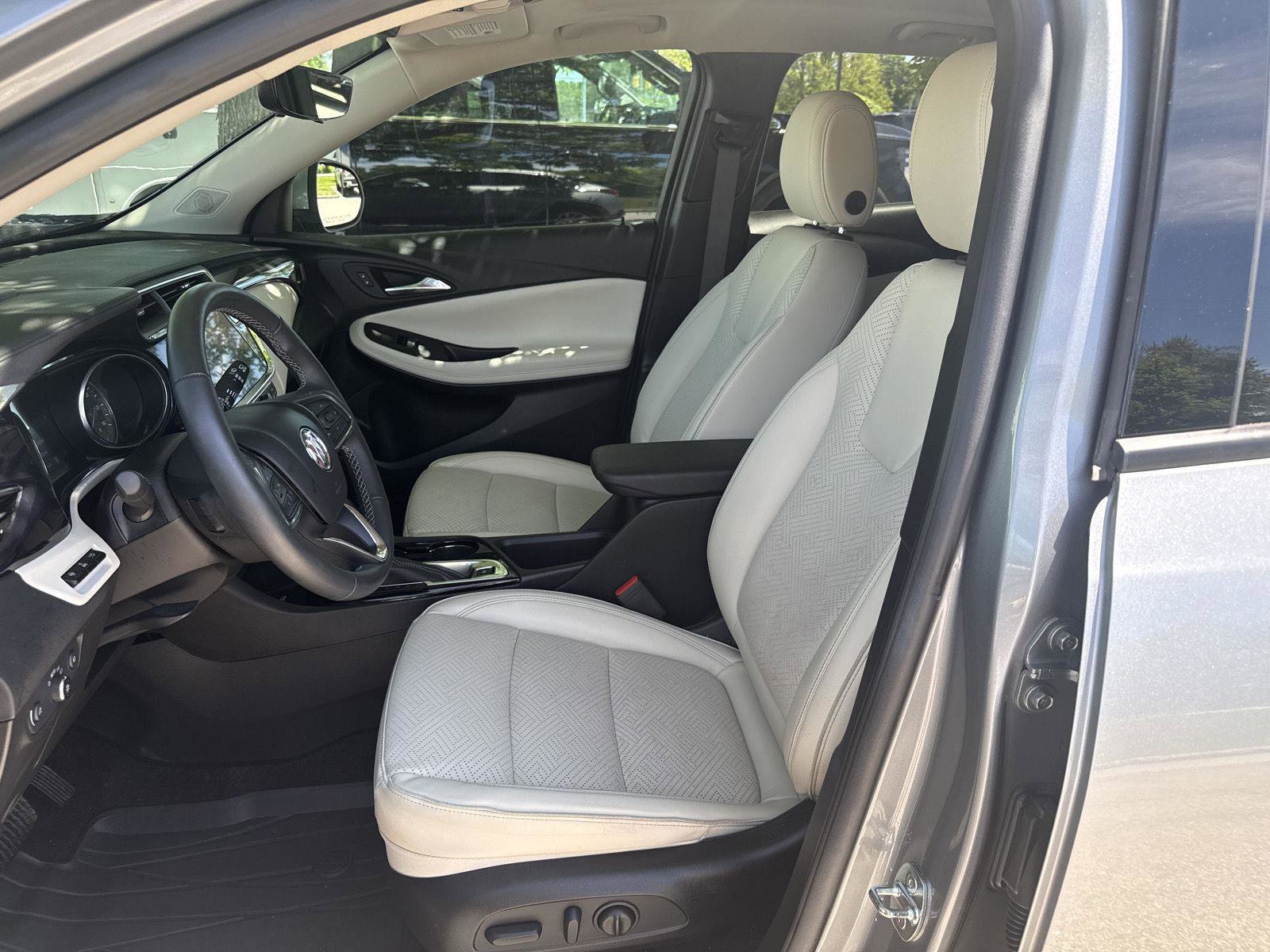 Used 2023 Buick Encore GX Essence w/ Advanced Technology Package AWD/4WD image 12