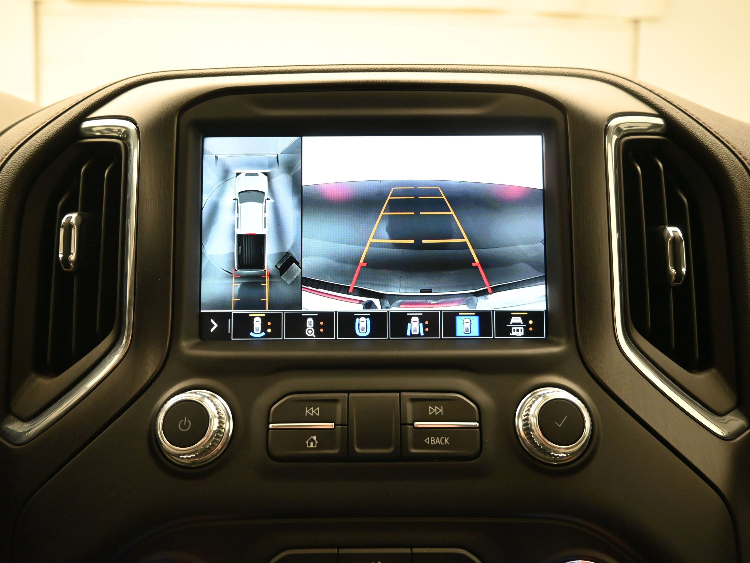 Used 2023 GMC Sierra 2500 AT4 w/ AT4 Premium Plus Package image 32