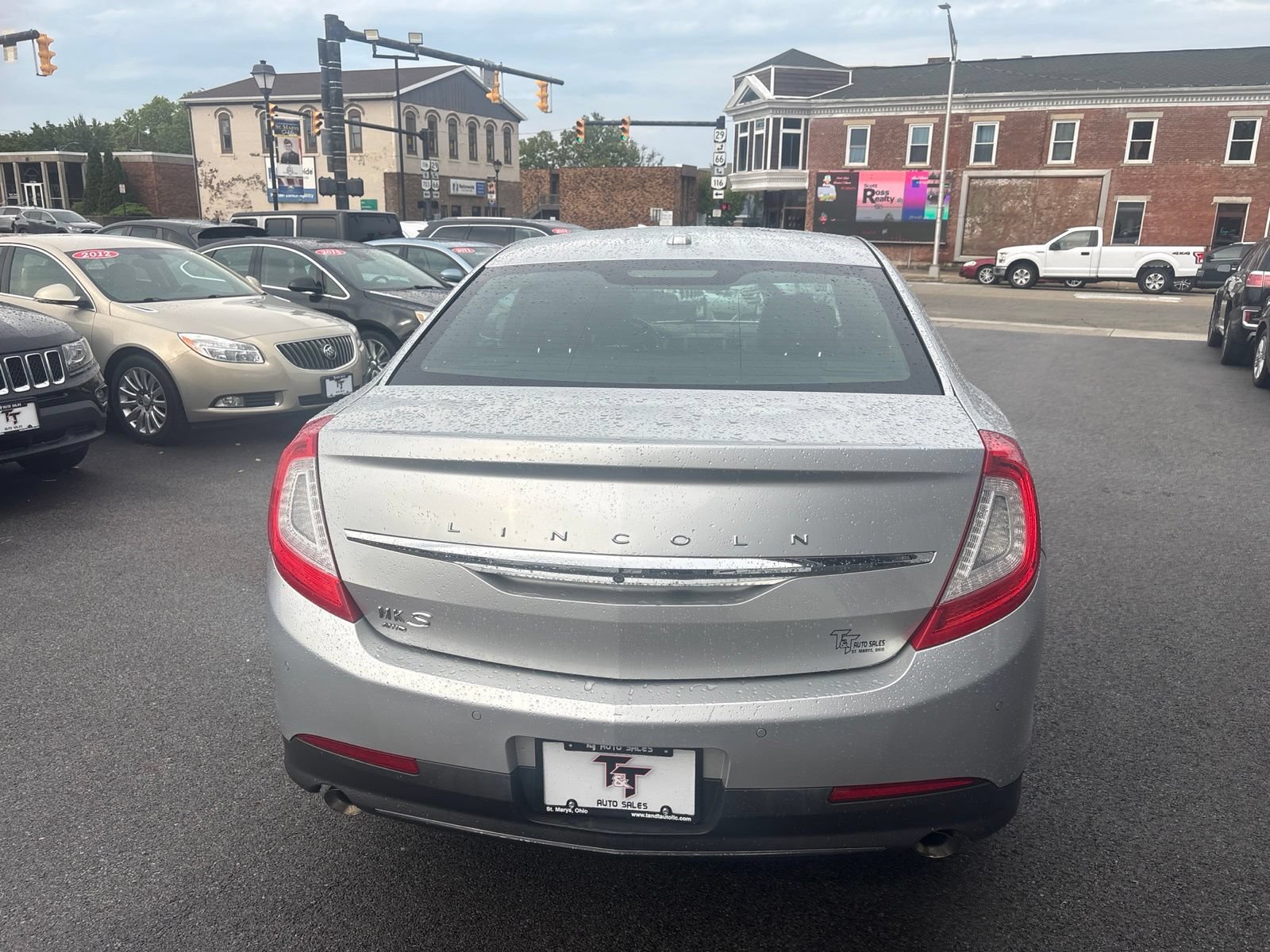 Used 2015 Lincoln MKS AWD w/ Equipment Group 101A image 4