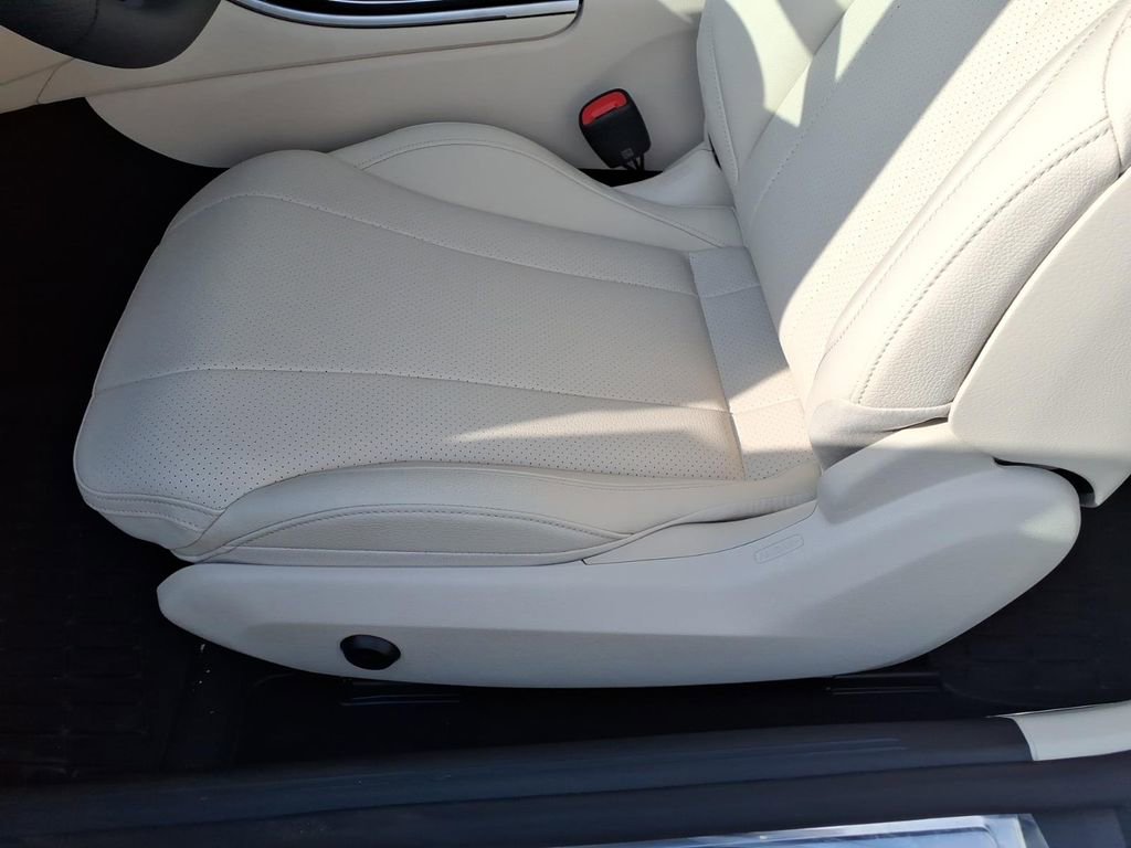 New 2026 Mercedes-Benz CLE 450 4MATIC Cabriolet image 15