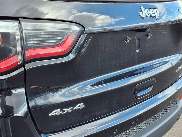Used 2018 Jeep Compass Limited image 19