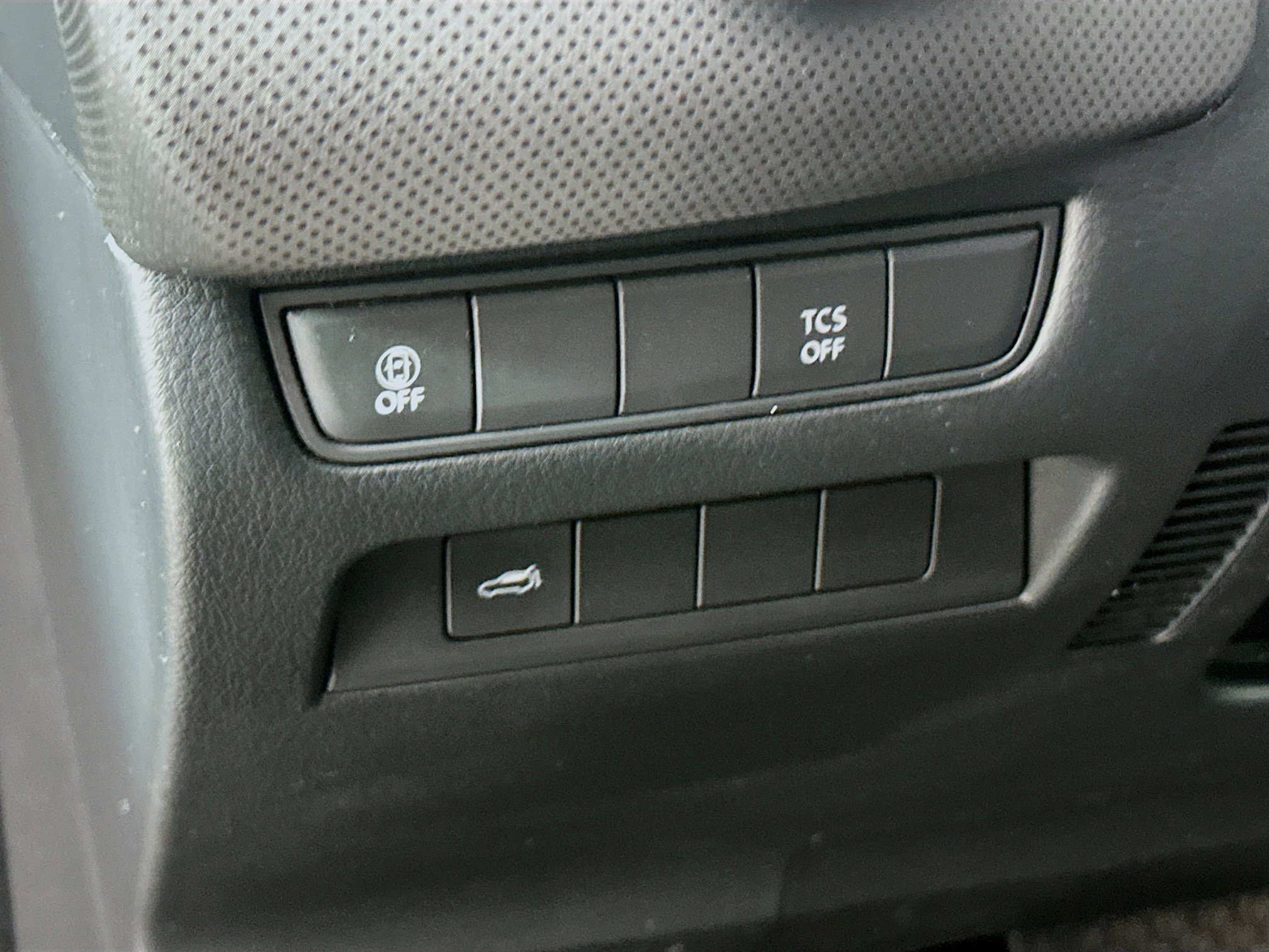 Used 2024 MAZDA CX-50 AWD 2.5 S w/ Preferred Package image 17