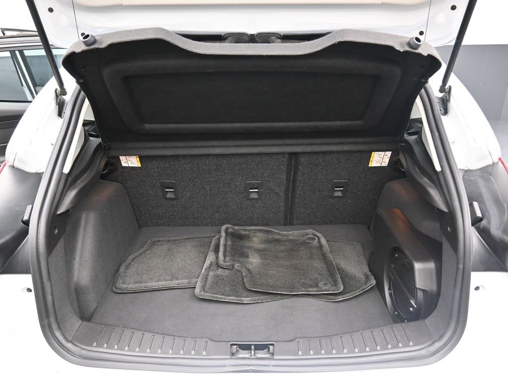 Used 2017 Ford Focus SEL image 31