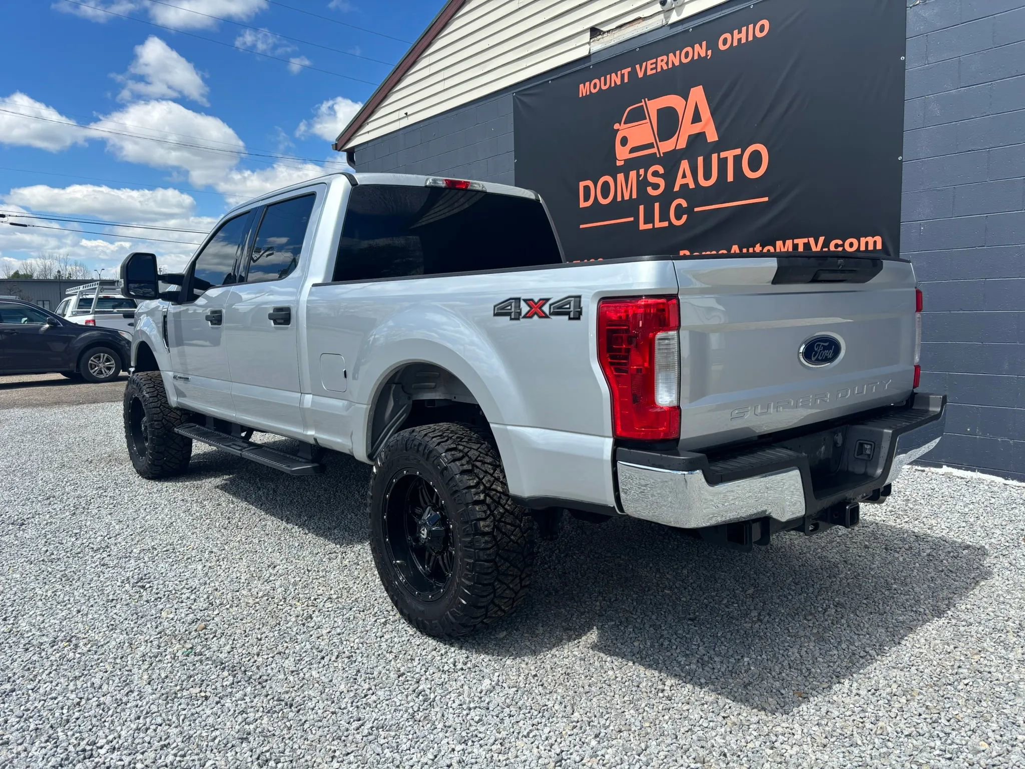 Used 2019 Ford F250 XLT AWD/4WD image 3