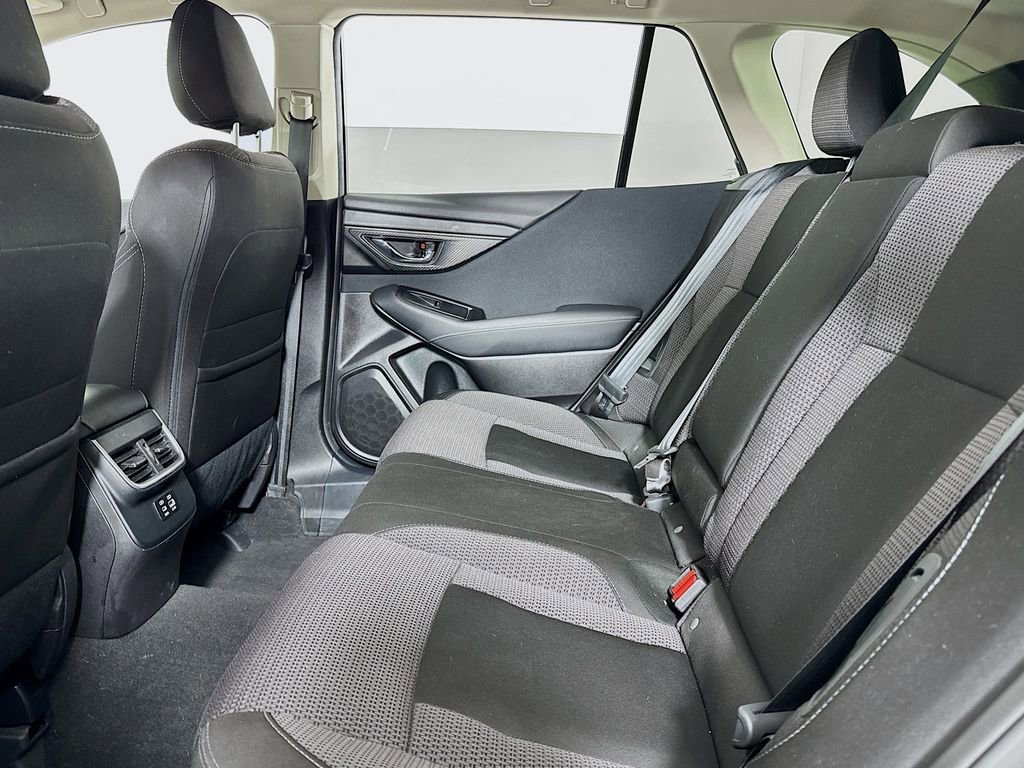 Used 2023 Subaru Outback Premium image 11