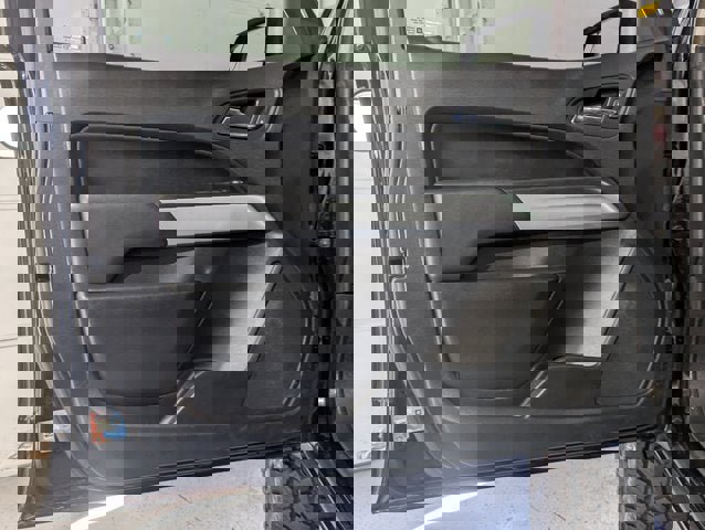 Used 2018 Chevrolet Colorado ZR2 w/ ZR2 Midnight Special Edition image 17