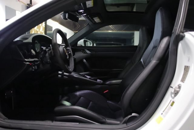Used 2020 Porsche 911 Carrera RWD image 12