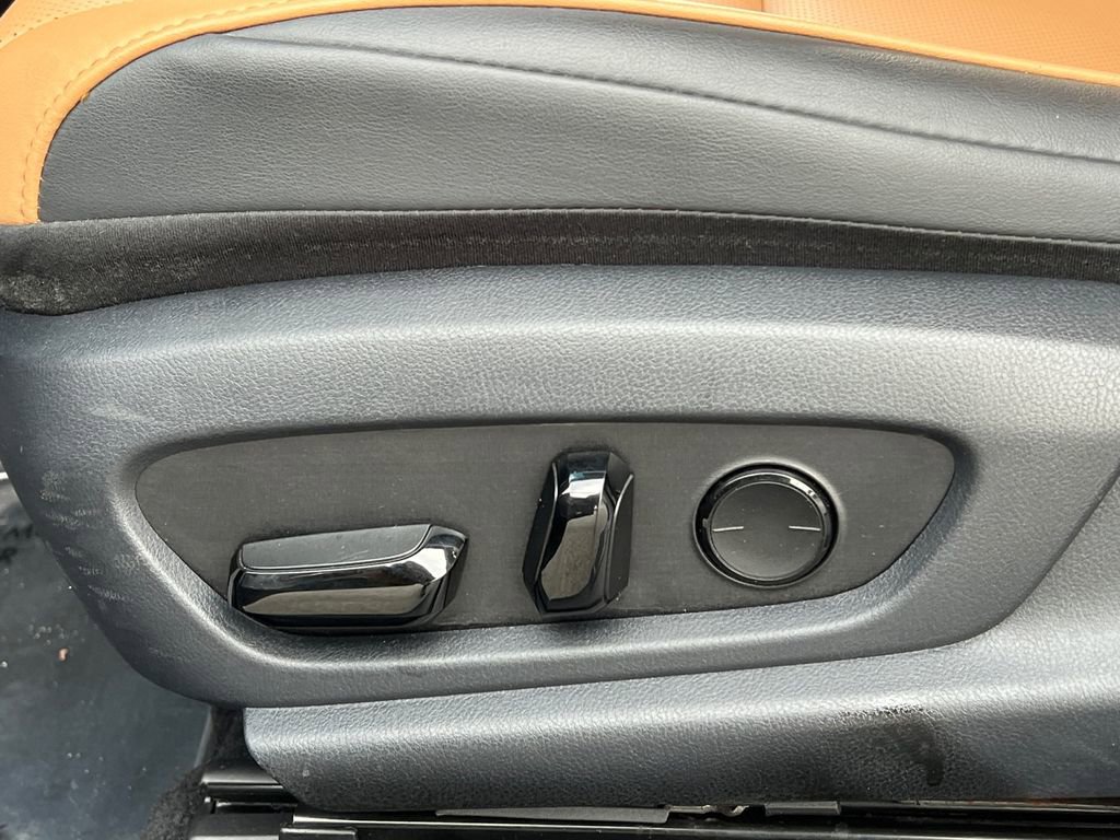 Used 2023 Lexus ES 350 w/ Premium Package image 15