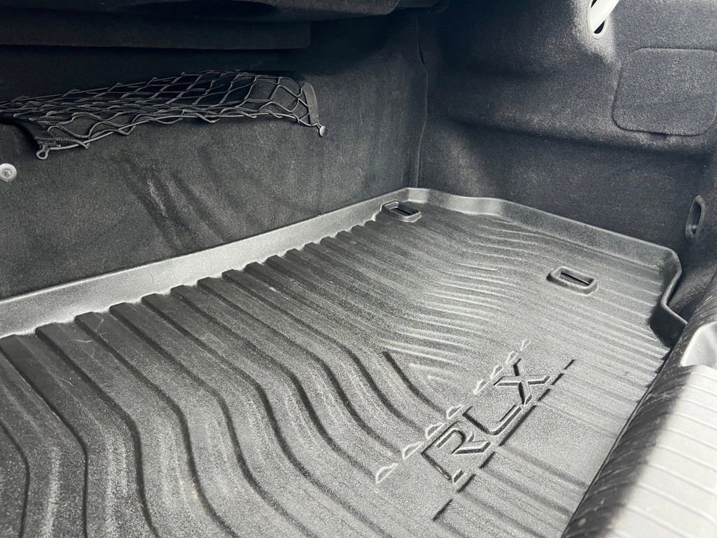 Used 2016 Acura RLX Sport Hybrid w/ Advance Pkg image 6