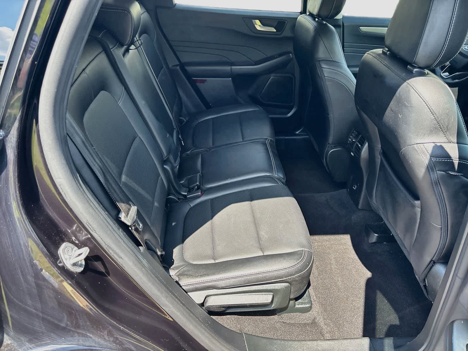 Used 2022 Ford Escape SEL w/ Technology Package FWD image 27