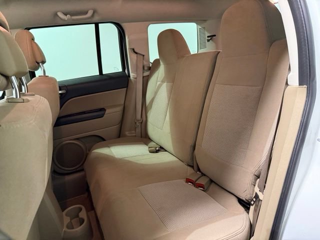 Used 2017 Jeep Patriot Latitude FWD image 19