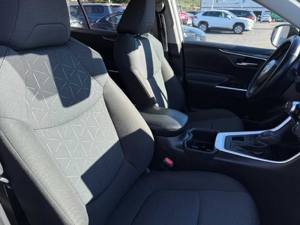 Certified 2025 Toyota RAV4 XLE AWD/4WD image 18