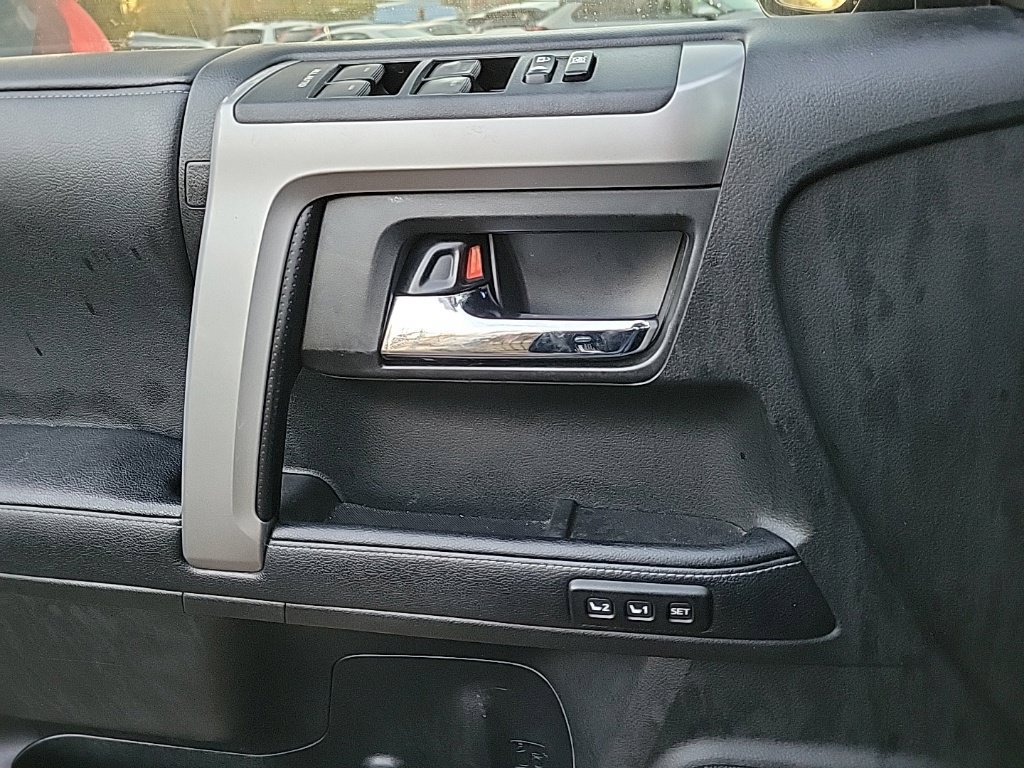 Used 2019 Toyota 4Runner Limited AWD/4WD image 12