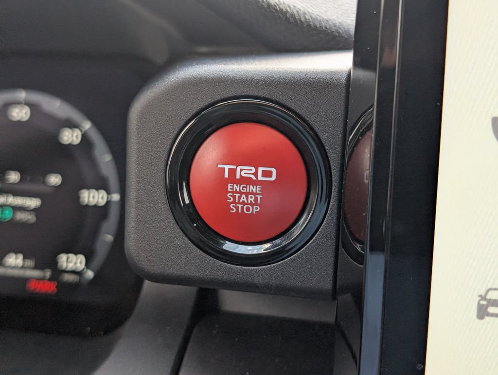 Used 2025 Toyota 4Runner TRD Off-Road Premium w/ Tow Technology Package AWD/4WD image 31