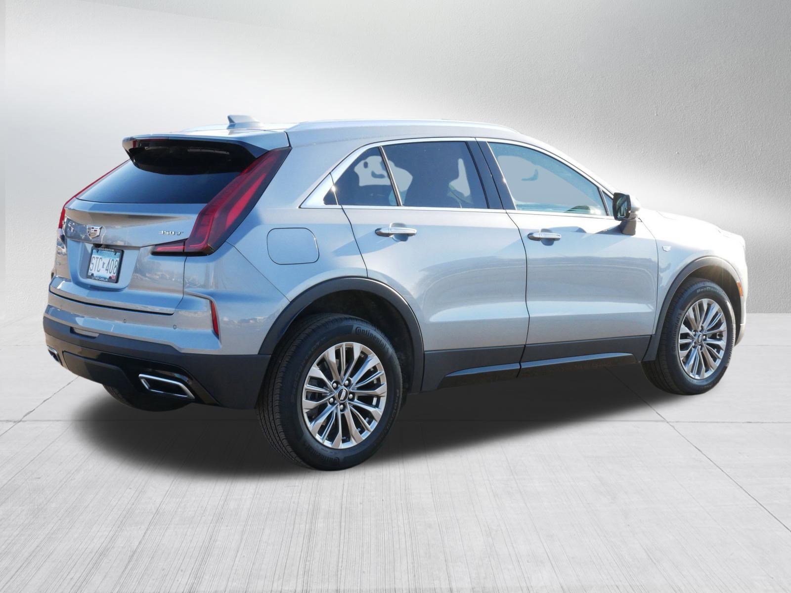 Used 2025 Cadillac XT4 Premium Luxury image 7