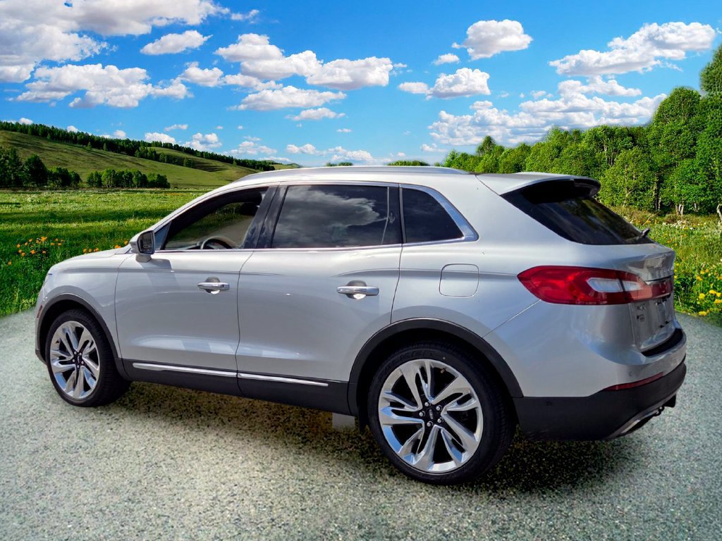 Used 2018 Lincoln MKX Reserve w/ Driver Assistance Package FWD image 4