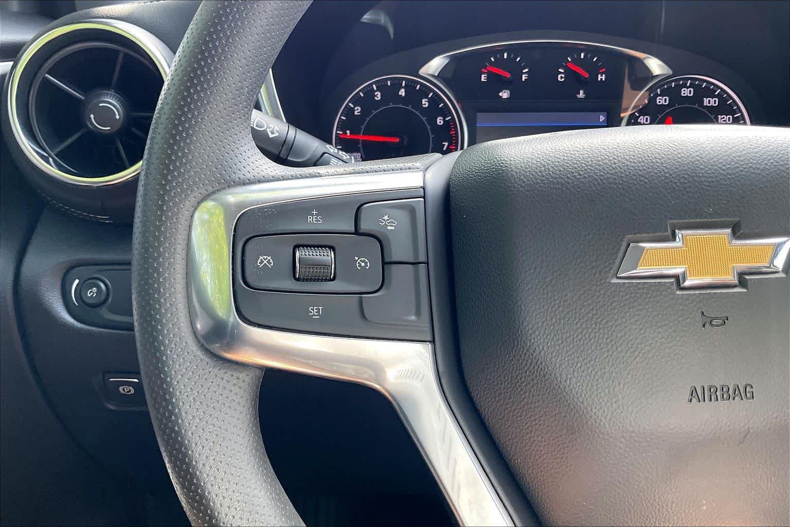 Used 2024 Chevrolet Blazer LT FWD image 18