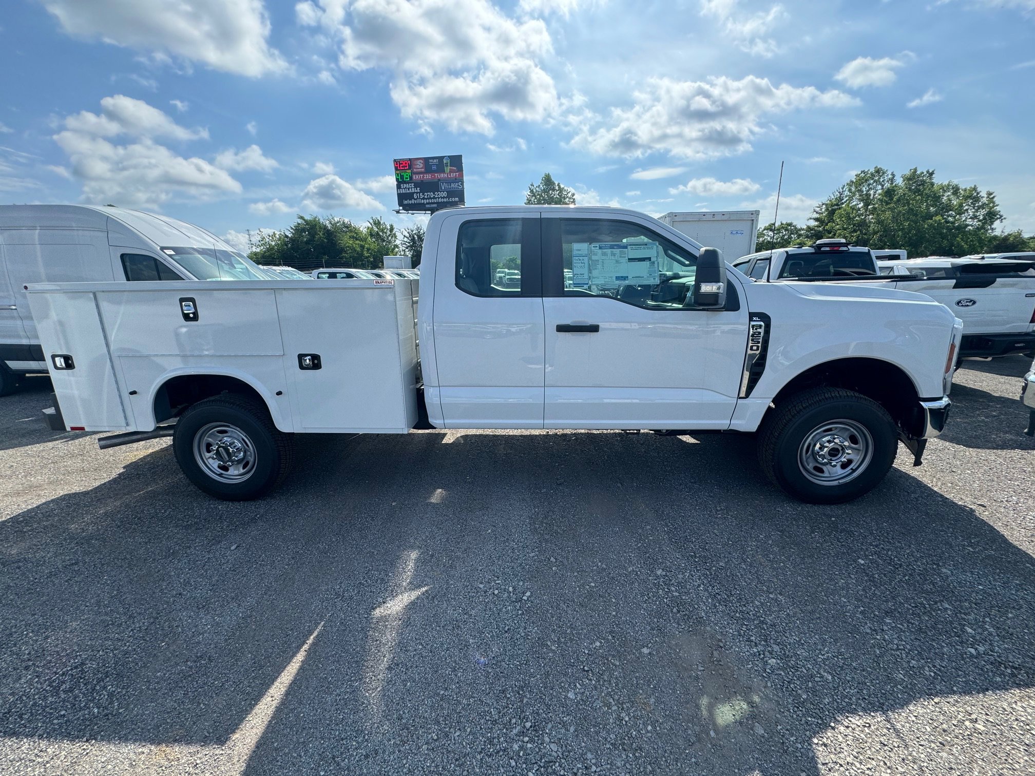 New 2026 Ford F250 XL w/ XL Chrome Package AWD/4WD image 2