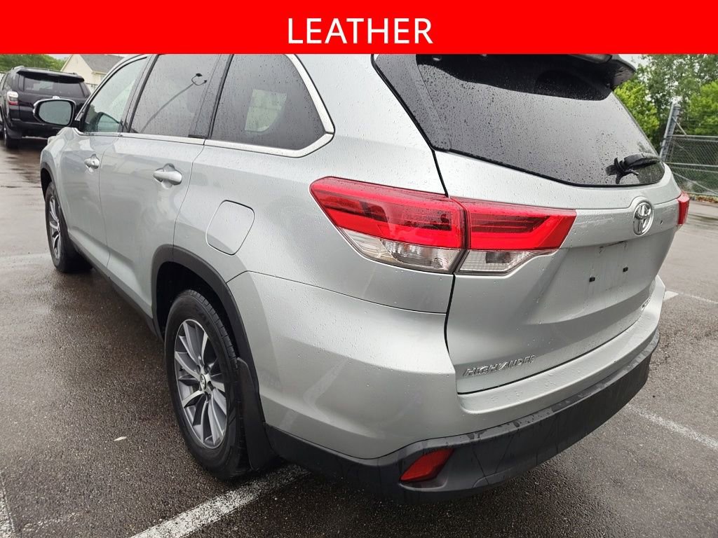 Used 2019 Toyota Highlander XLE AWD/4WD image 5