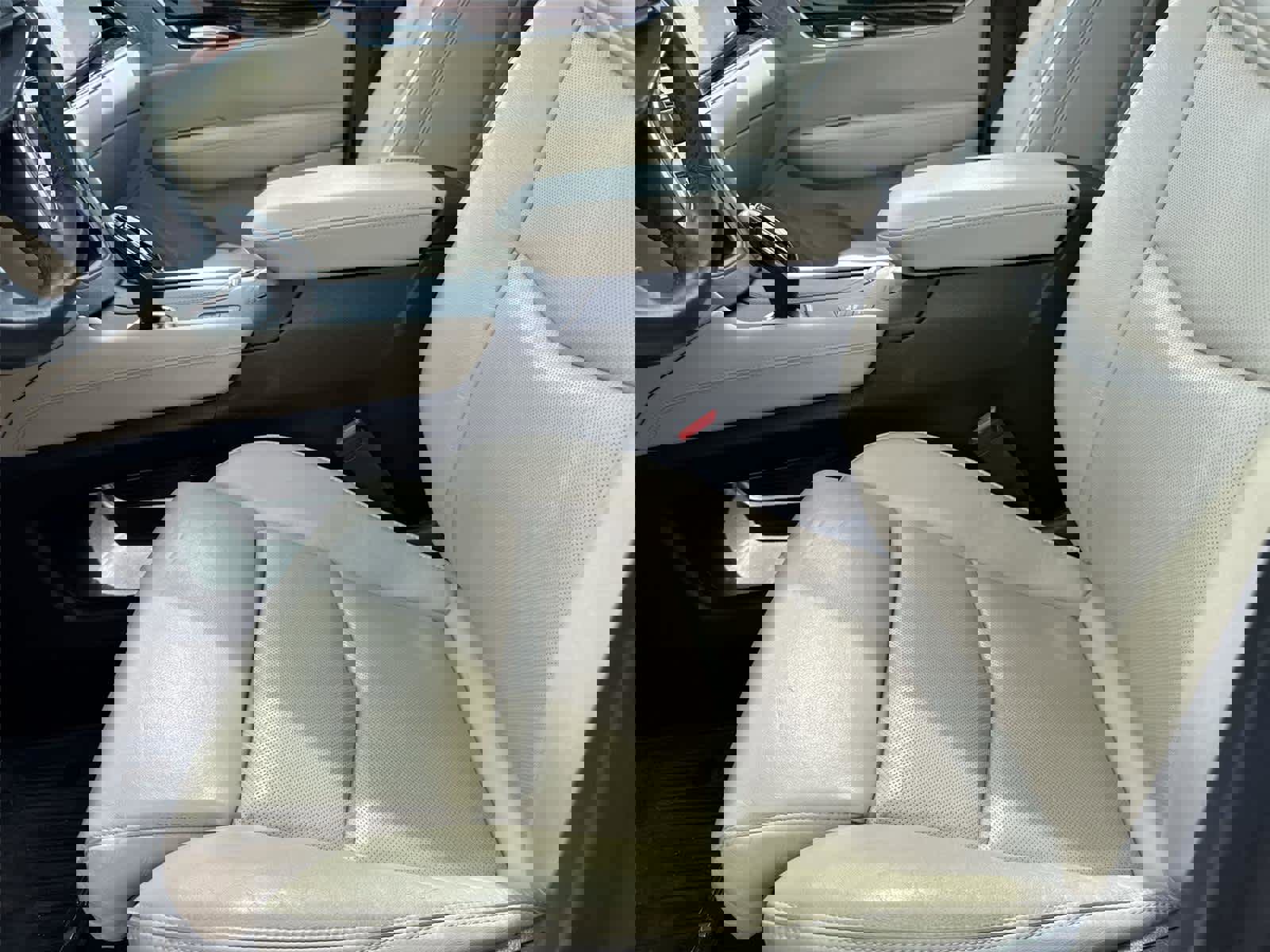 Used 2017 Cadillac XT5 Luxury w/ Driver Awareness Package AWD/4WD image 11