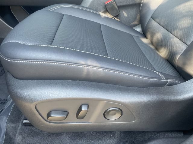 Certified 2026 Chevrolet Traverse LT AWD/4WD image 12