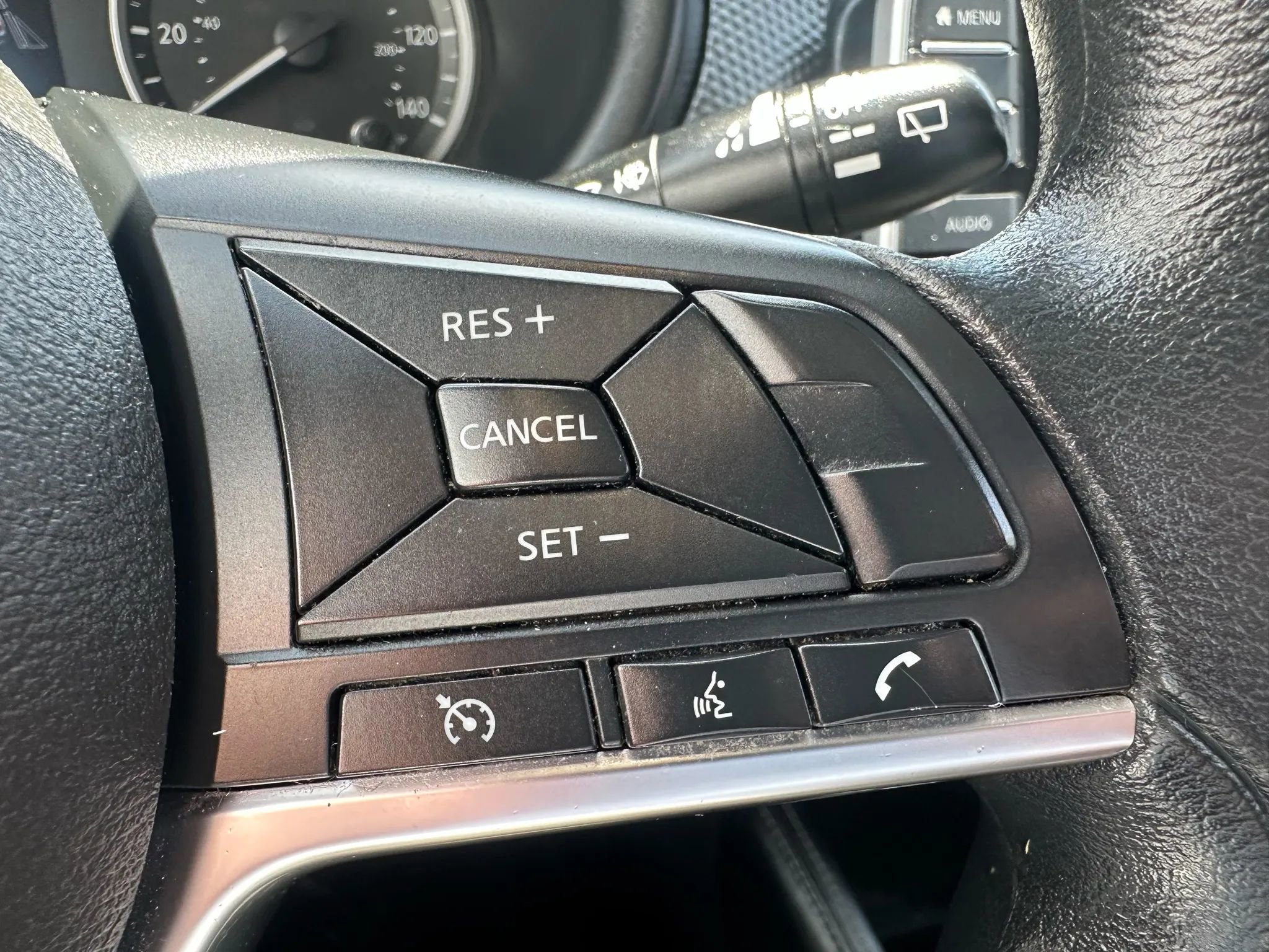 Used 2020 Nissan Kicks SV image 13