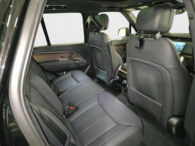 New 2025 Land Rover Range Rover SE image 11