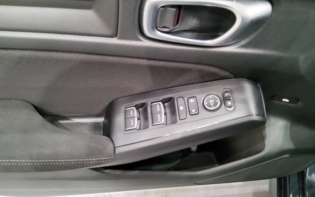 Certified 2024 Honda Civic LX image 27
