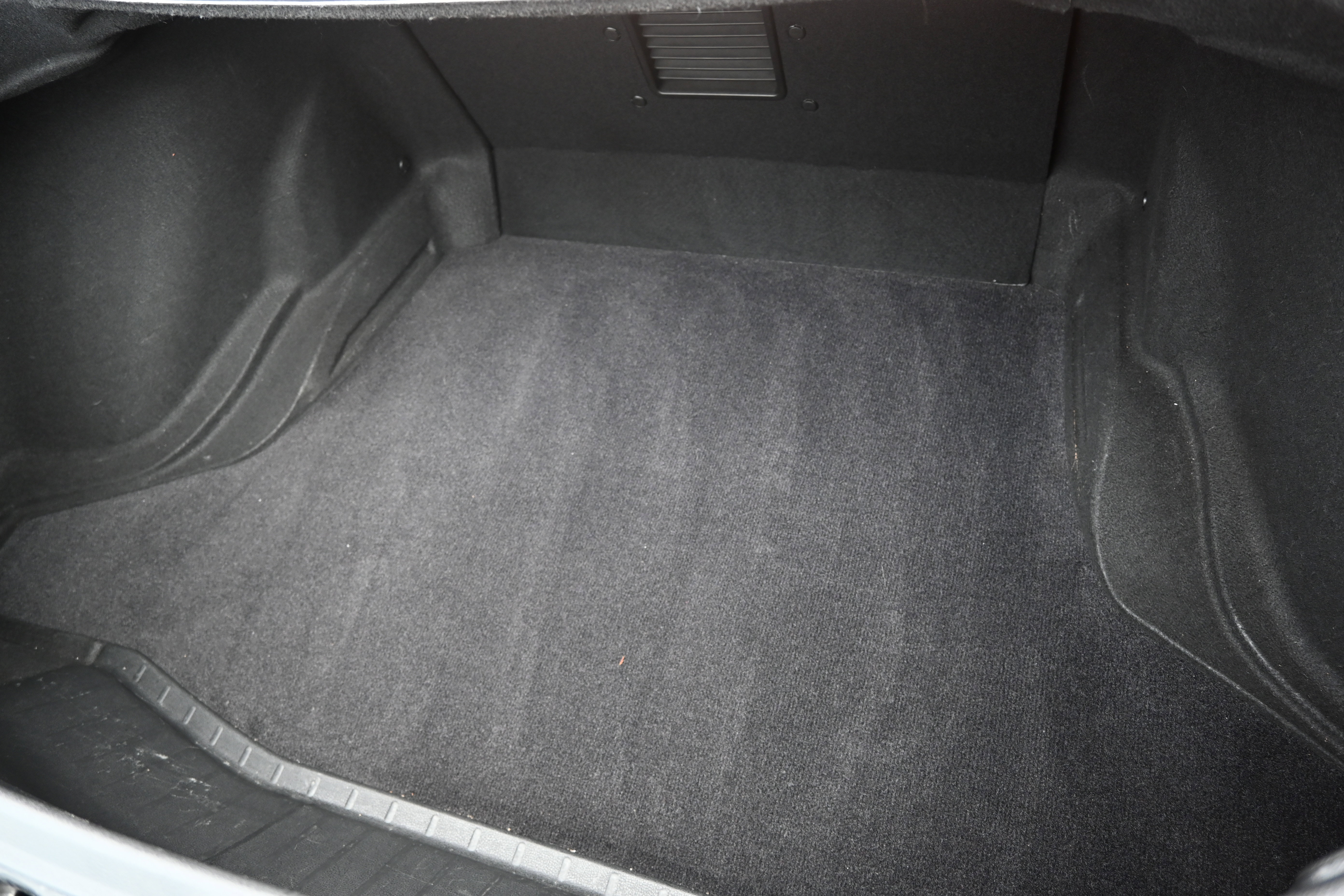 Used 2017 Nissan GT-R Premium image 49