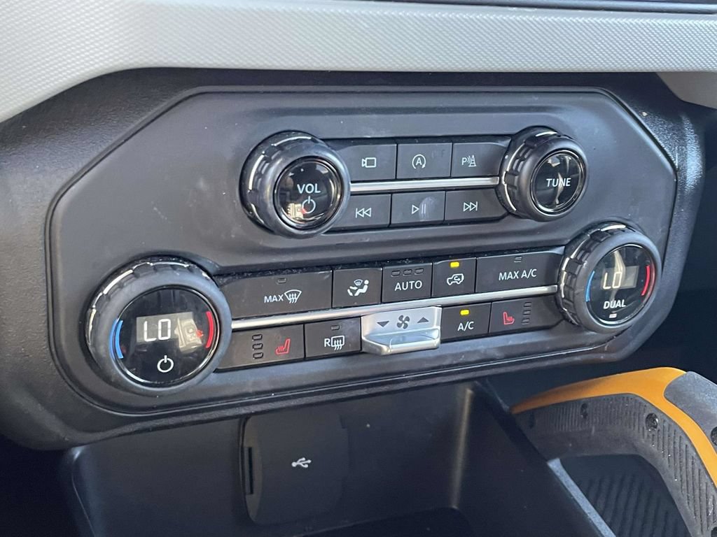 Used 2023 Ford Bronco Badlands w/ Sasquatch Package AWD/4WD image 37