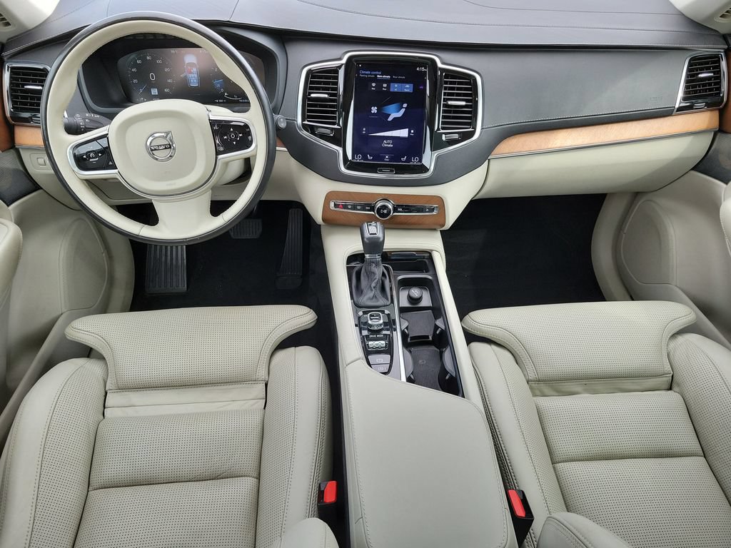 Used 2017 Volvo XC90 T6 Inscription w/ Vision Package AWD/4WD image 18