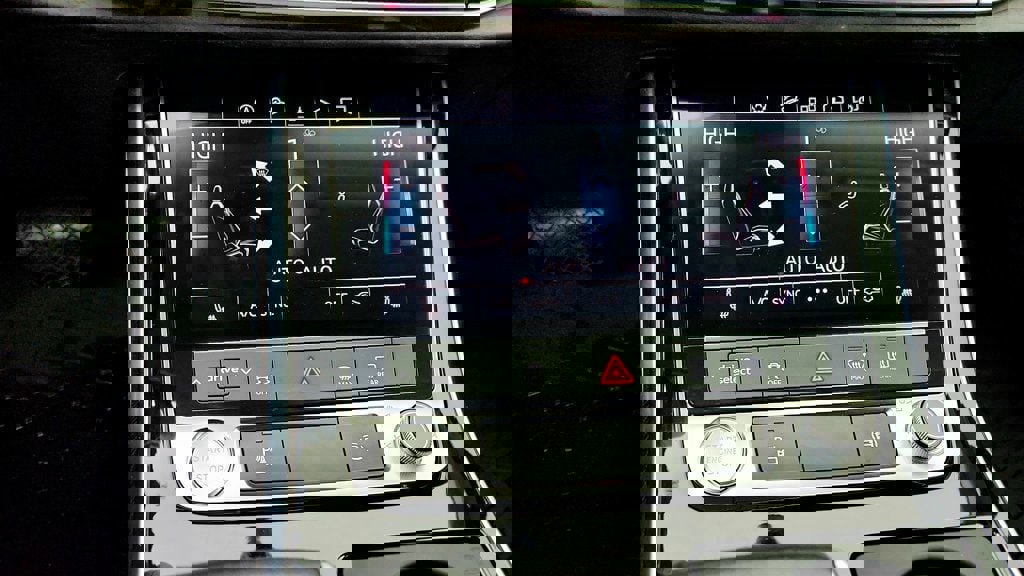 Used 2020 Audi Q7 3.0T Premium w/ Convenience Package image 18