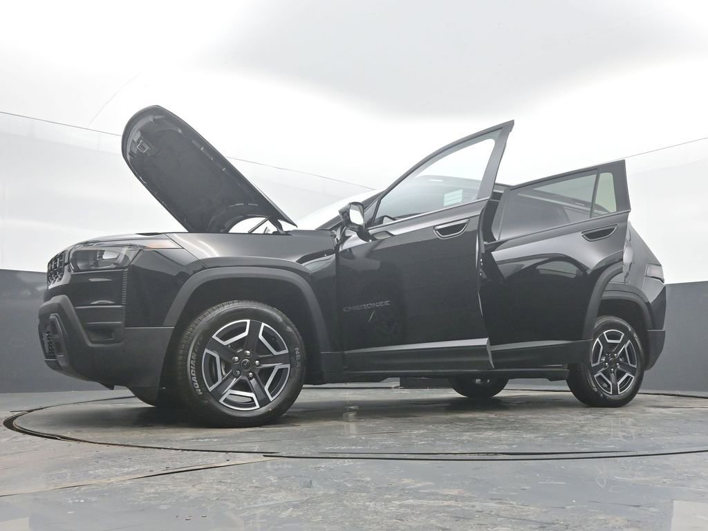 New 2026 Jeep Cherokee Laredo image 59