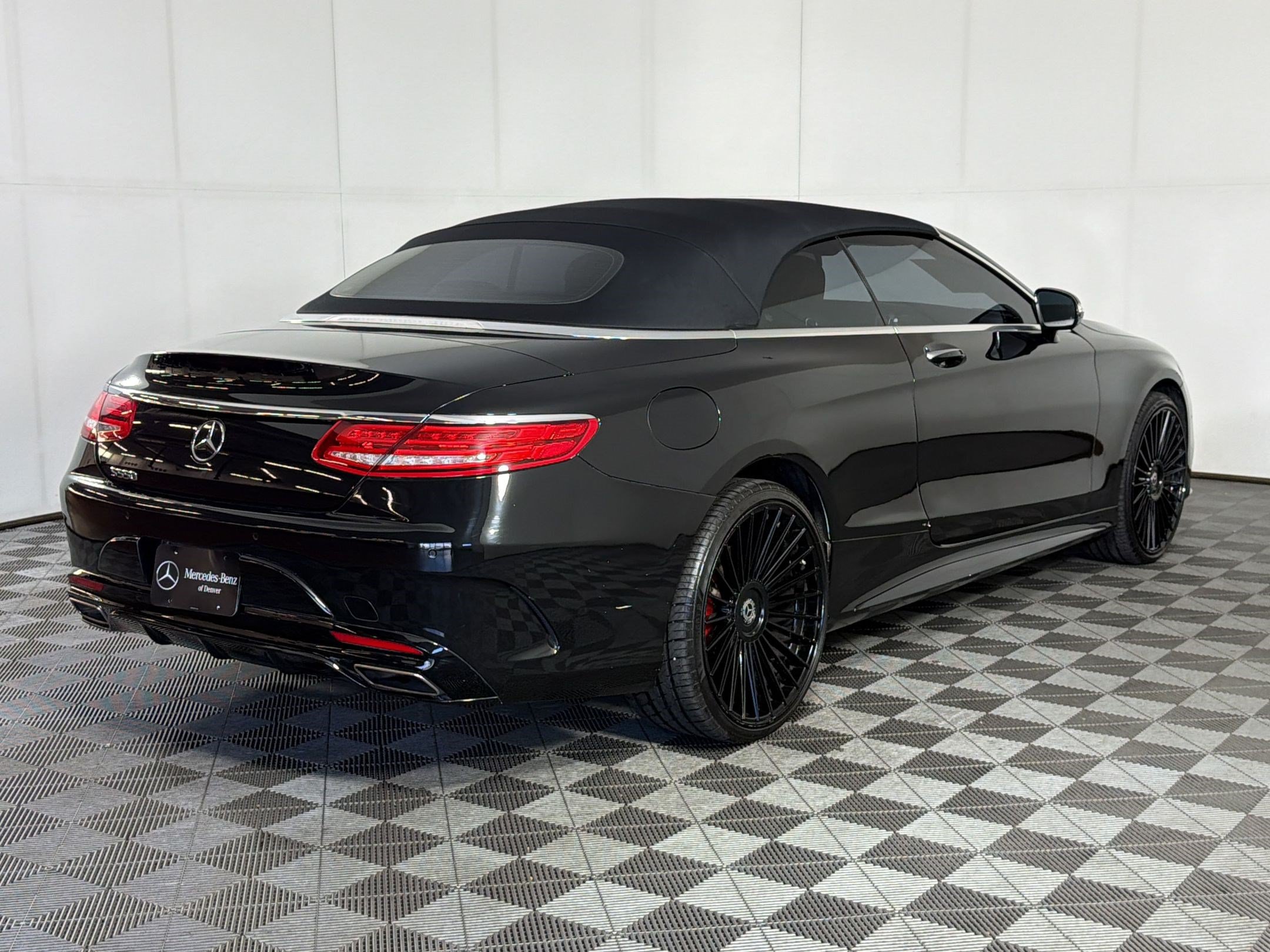 Used 2017 Mercedes-Benz S 550 Cabriolet image 9